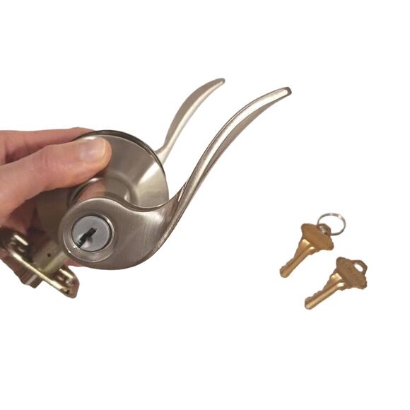 SCHLAGE Keyed SILVER SATIN FINISH Modern FRENCH Entry Lock DOOR KNOB w 2 Keys - Picture 9 of 13